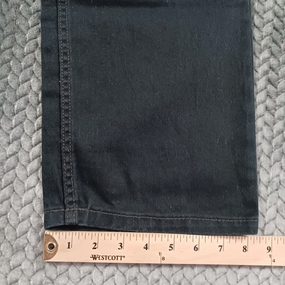 Levis there discrepancy